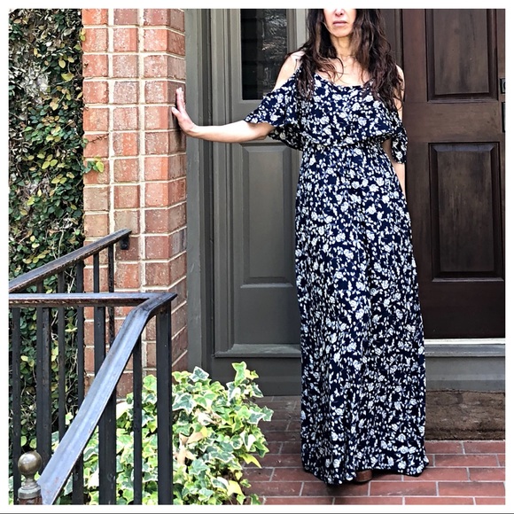 ✨LAST ONE ✨Paris floral off the shoulder dress - Picture 3 of 8